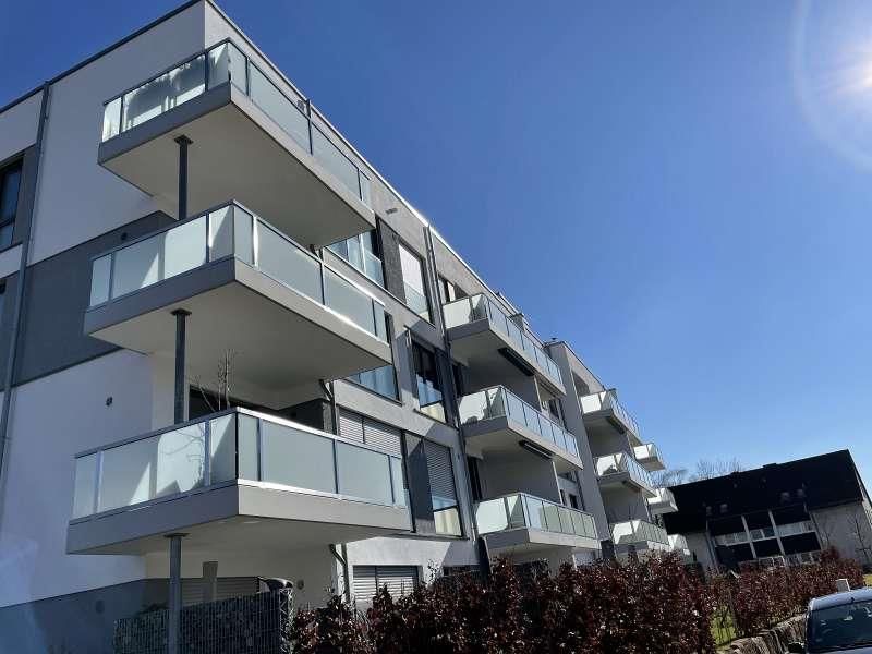 Edelstahlgeländer mit Glasfüllung