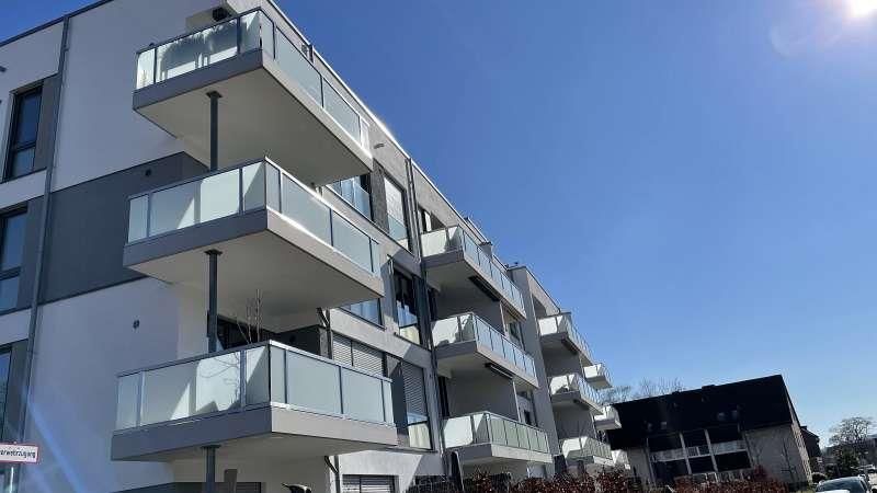 Edelstahlgeländer mit Glasfüllung