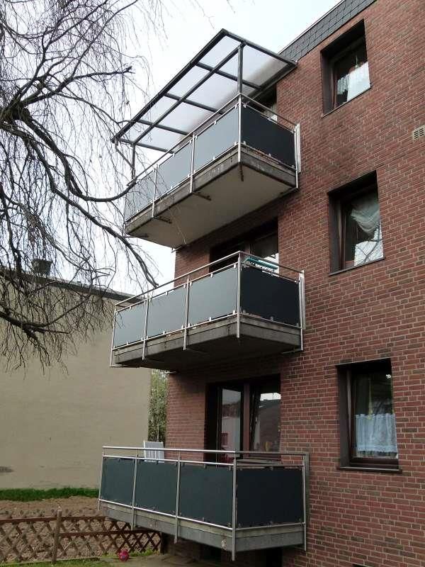 Geländer mit WPC-Trespa Füllung