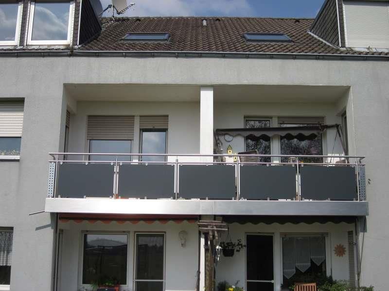 Geländer mit WPC-Trespa Füllung