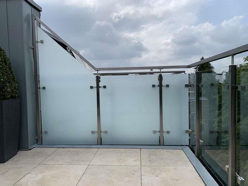 Edelstahlgeländer mit Glasfüllung