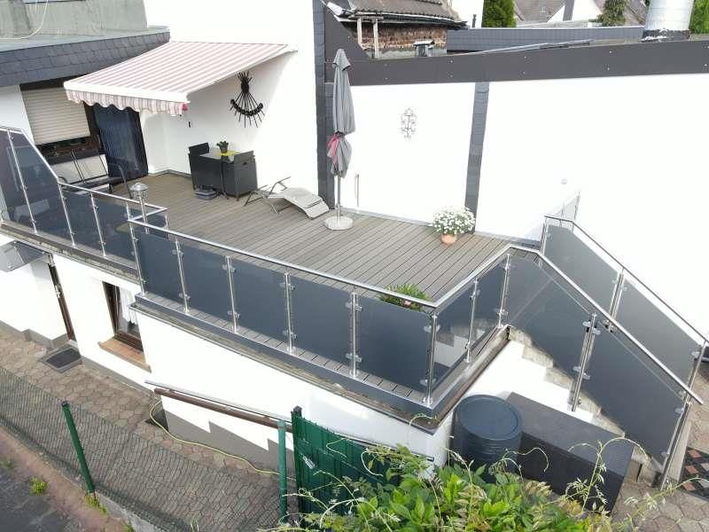 Edelstahlgeländer mit Glasfüllung