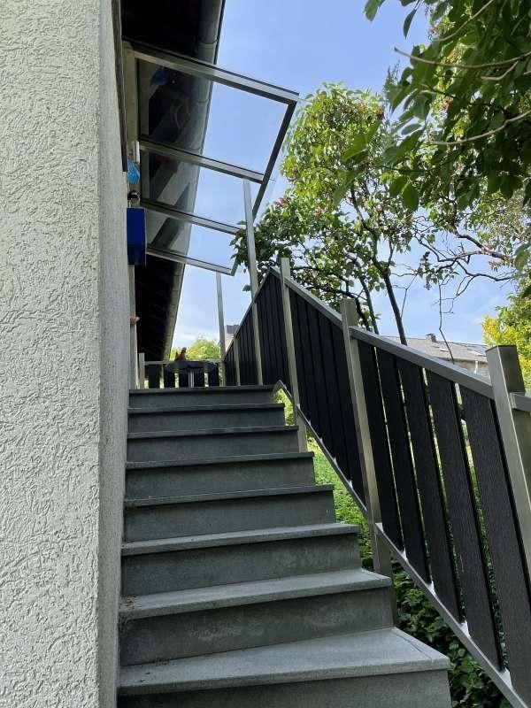 Geländer mit WPC-Trespa Füllung