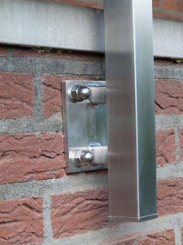 Geländer mit WPC-Trespa Füllung