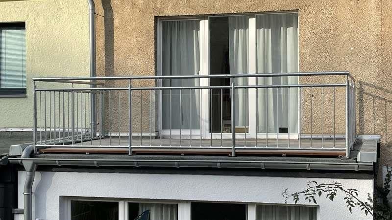 Geländer feuerverzinkt