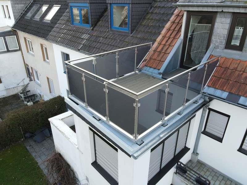 Edelstahlgeländer mit Glasfüllung