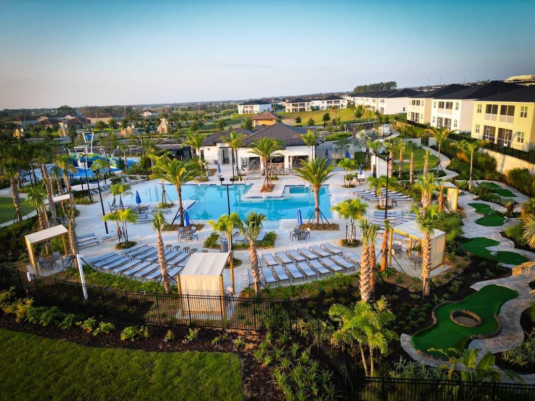 Luxury clubhouses with pool, waterpark slides resturant and bar