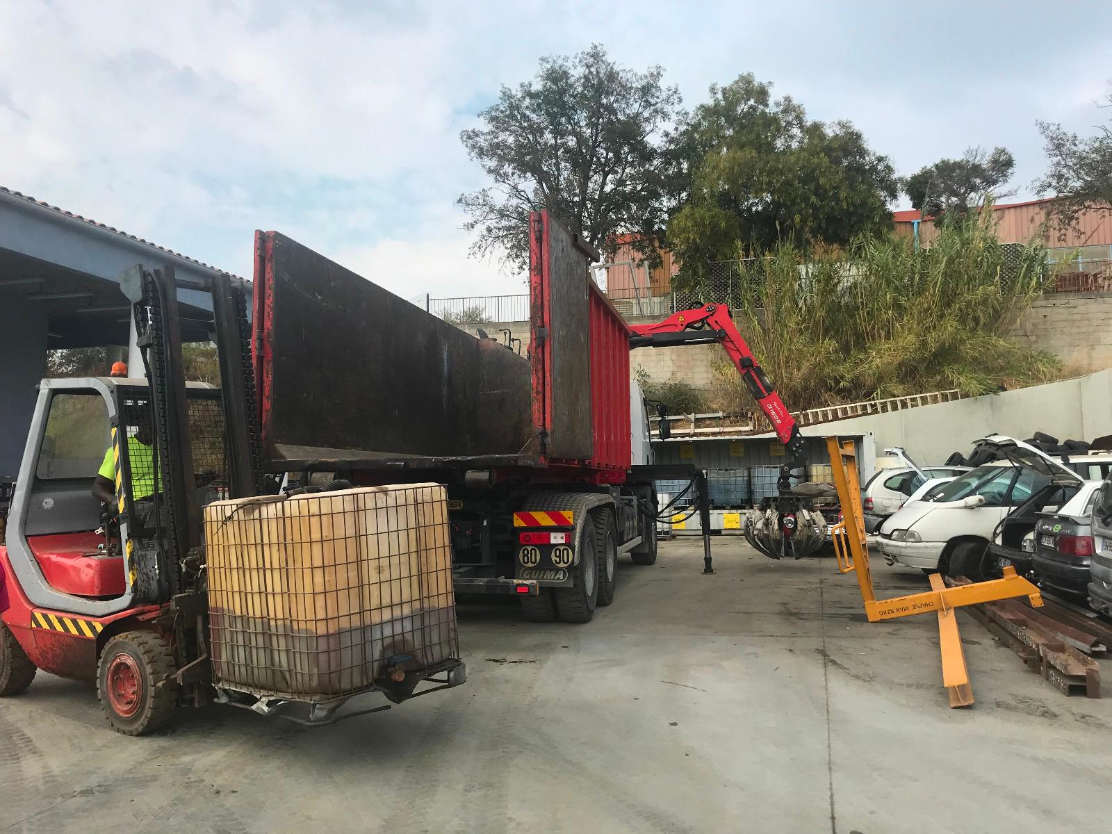 Location de camion grappin avec chauffeur  Toulon - La Seyne sur Mer