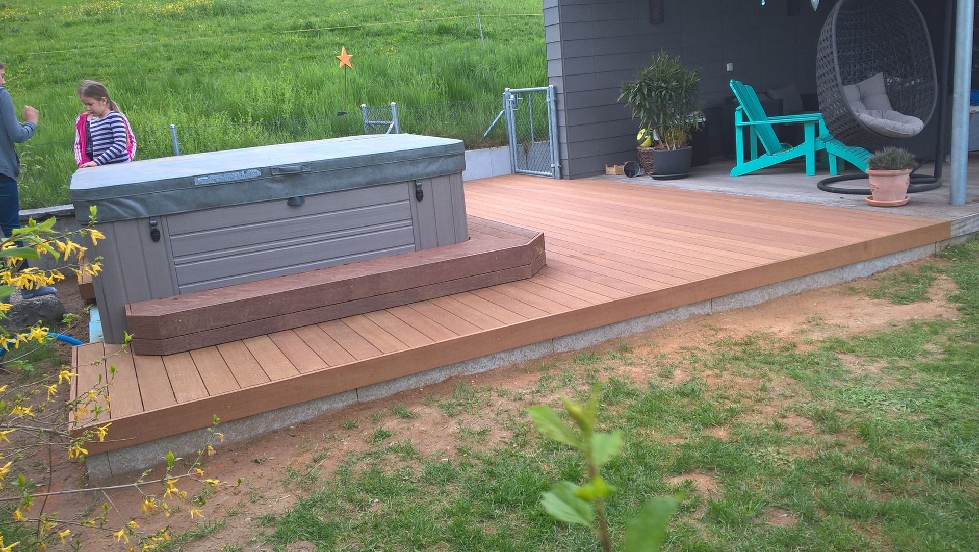 Poolumrandung - Schreinerei Grunder