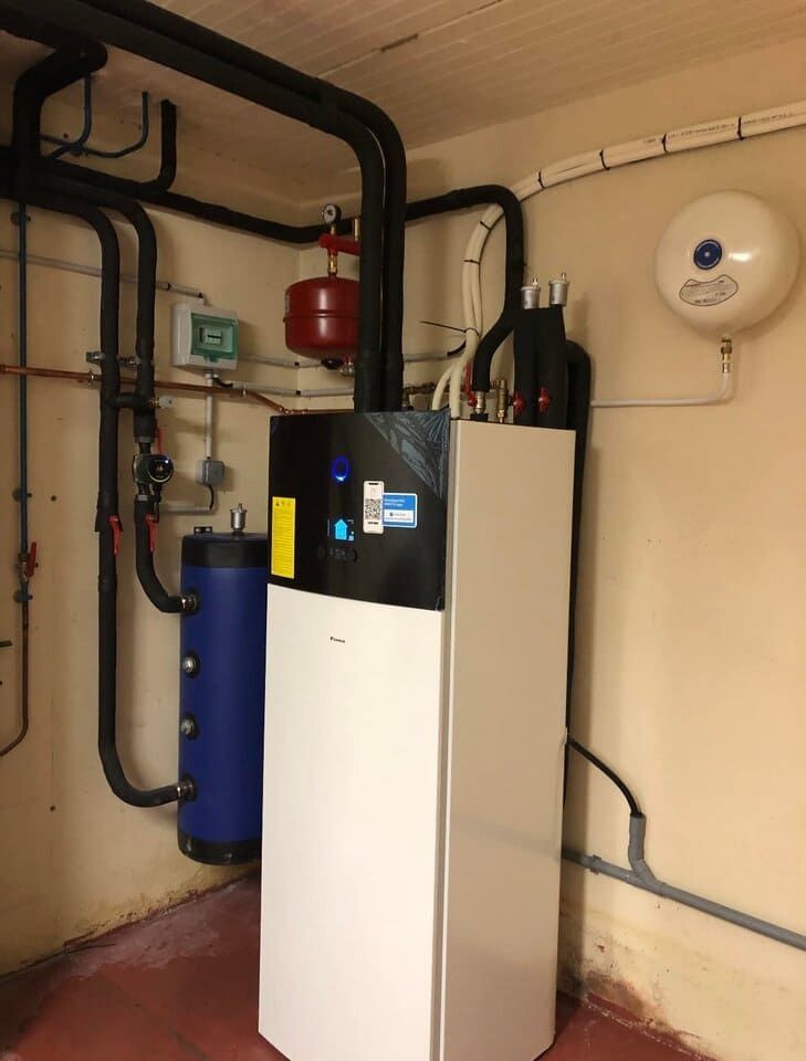 Unité intérieure pompe à chaleur avec écran digital