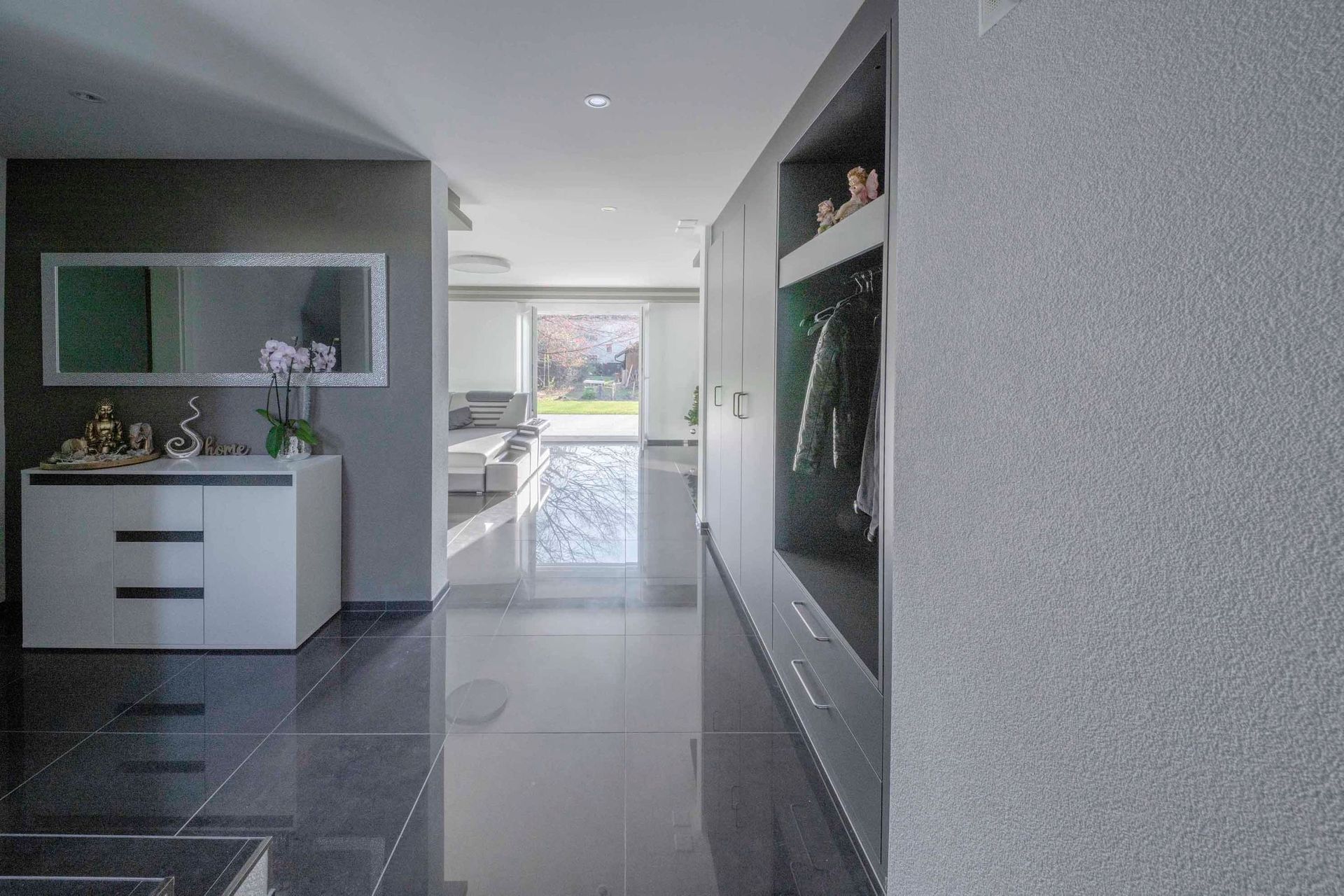 Malerarbeiten - Kaltenbach - Bühler AG Gipser- und Malergeschäft