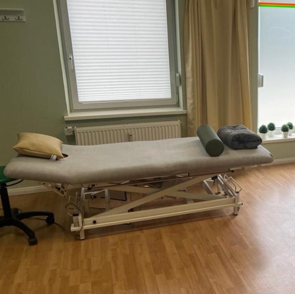Behandlungsliege