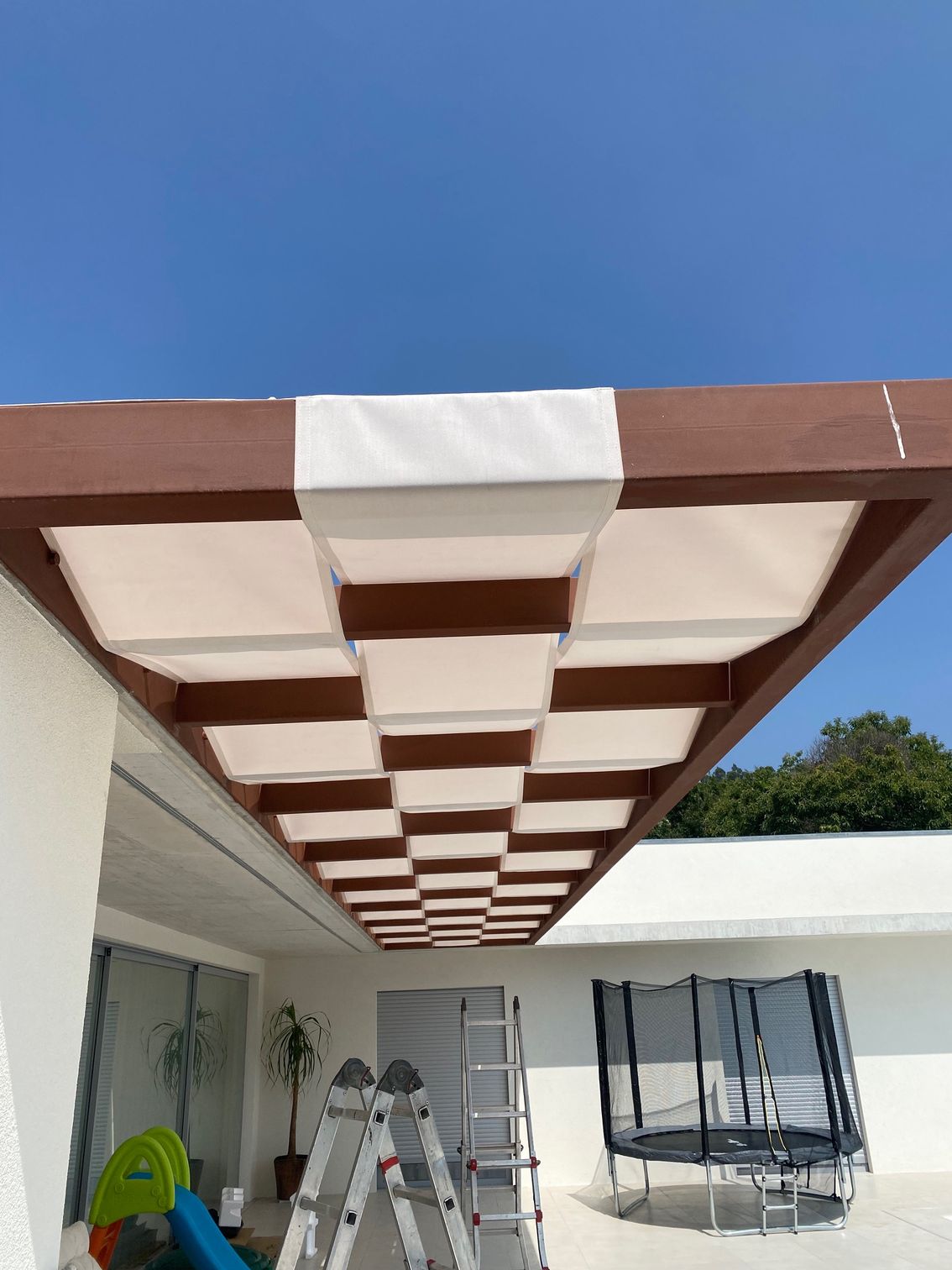 Toldo Meneses 