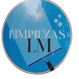 Un círculo azul con las palabras limpiezas lm escritas en él.
