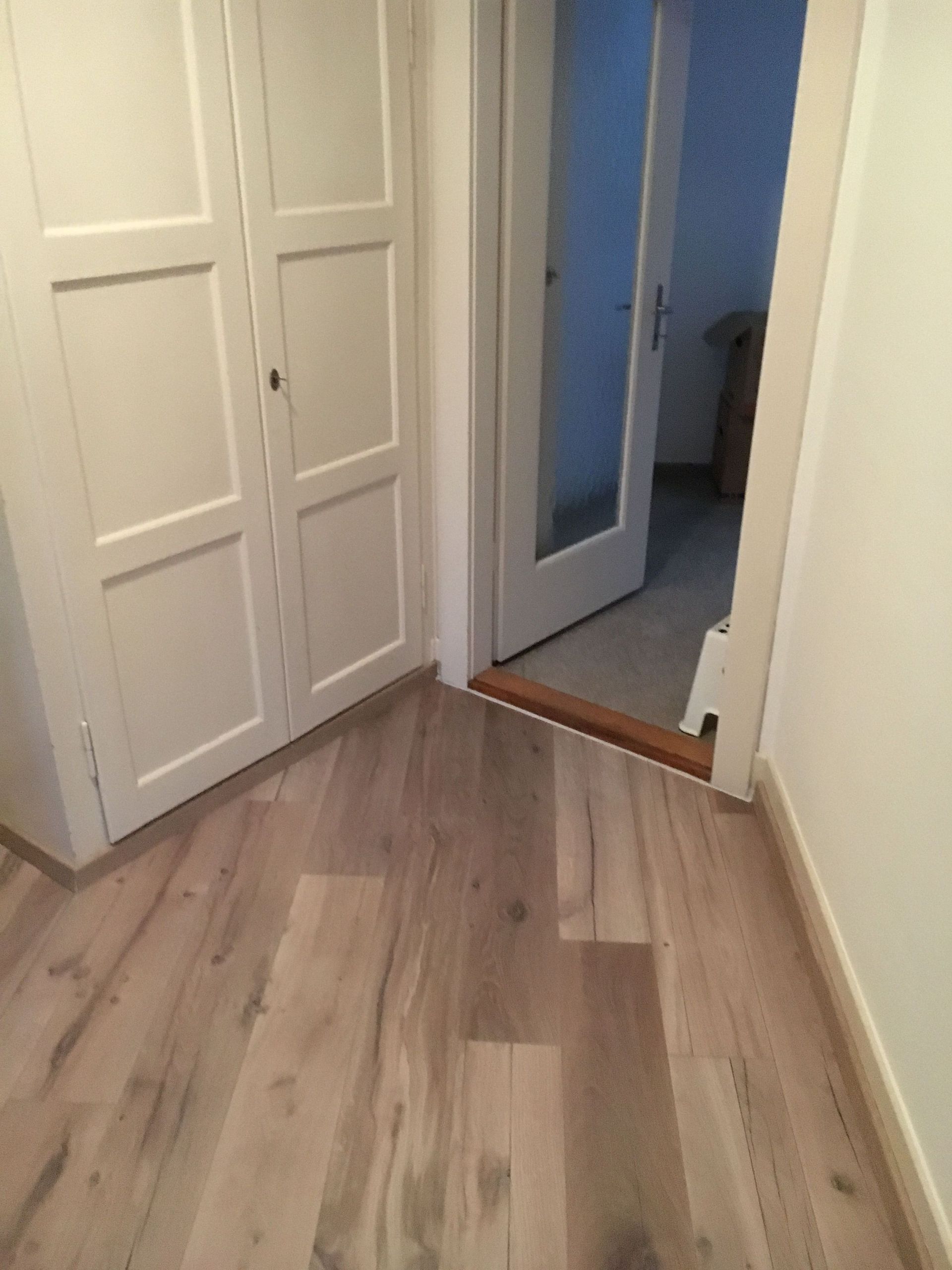 Bodenlegerarbeit nachher - All-in-One Renovationen Hittnau