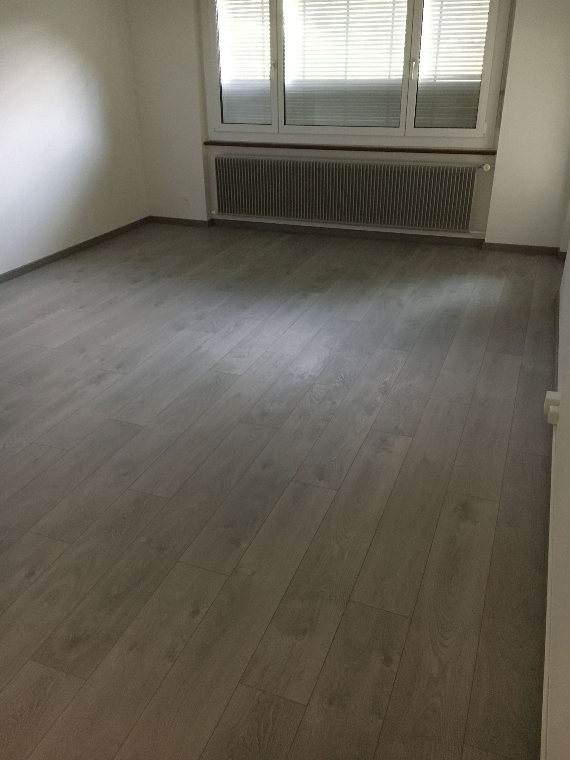 Bodenlegerarbeit nachher - All-in-One Renovationen Hittnau