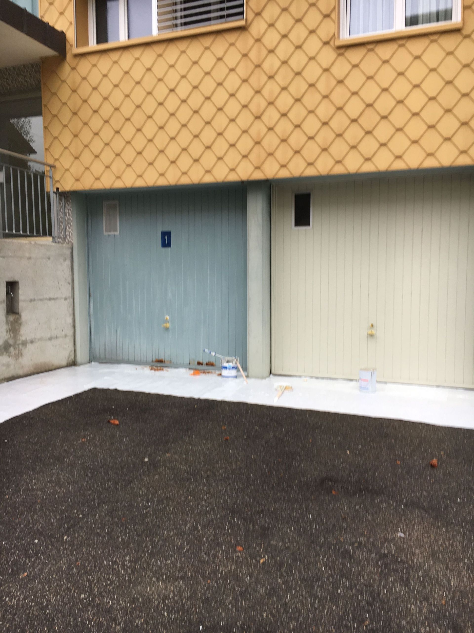 Malerarbeiten vorher - All-in-One Renovationen Hittnau