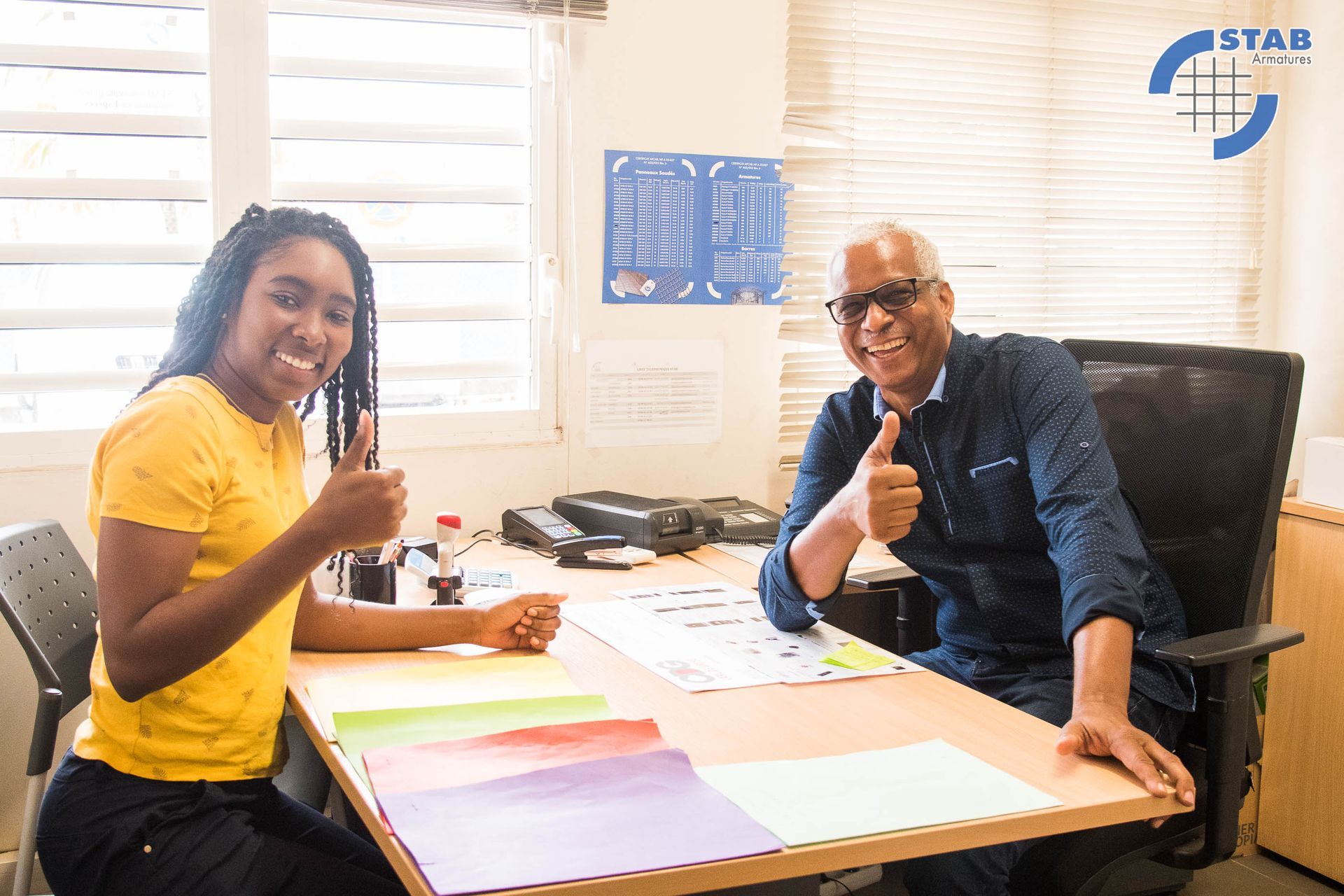 Photo d'équipe en intérieur