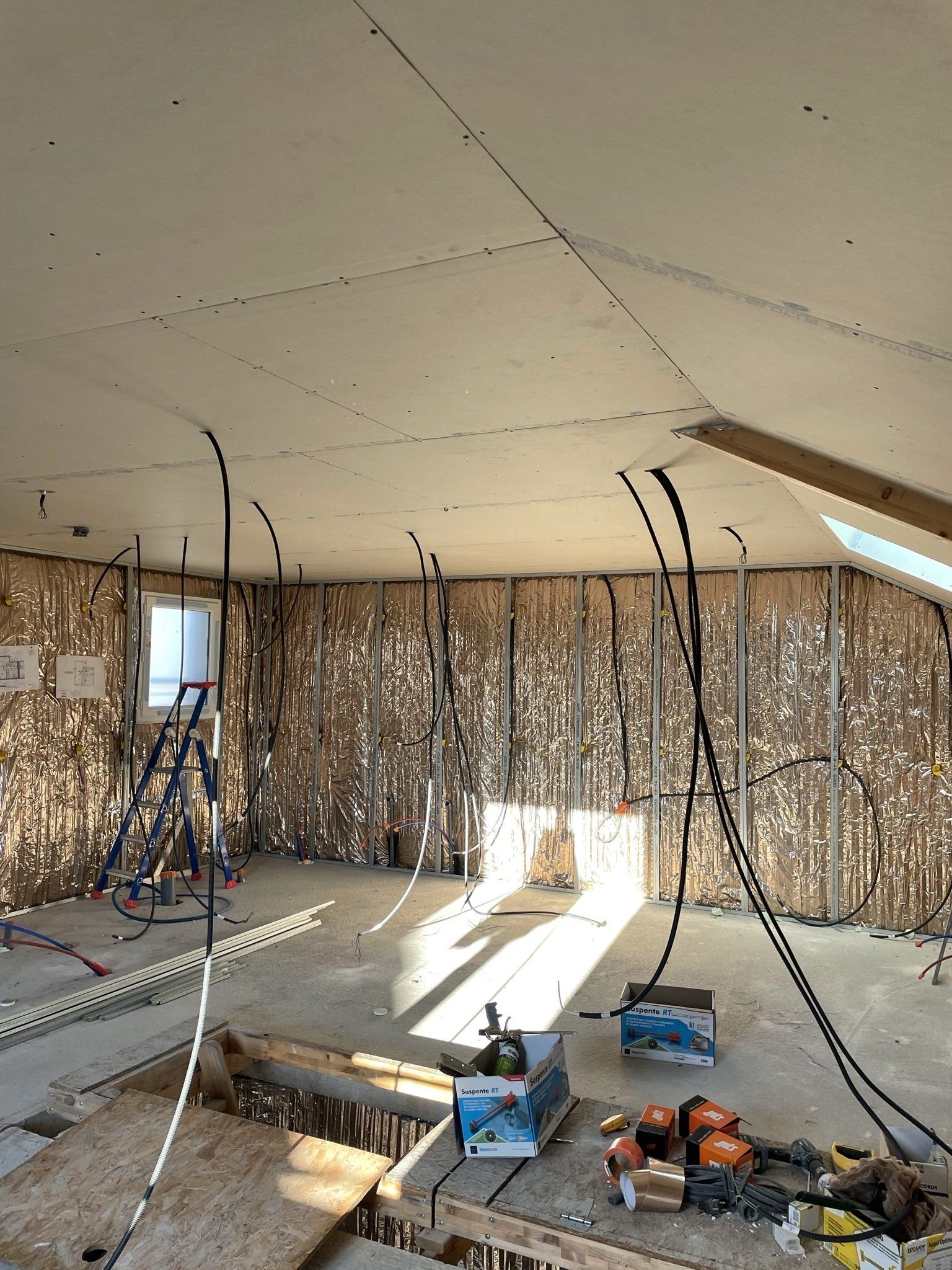 Travaux d'électricité - mise en place de pieuvres électriques