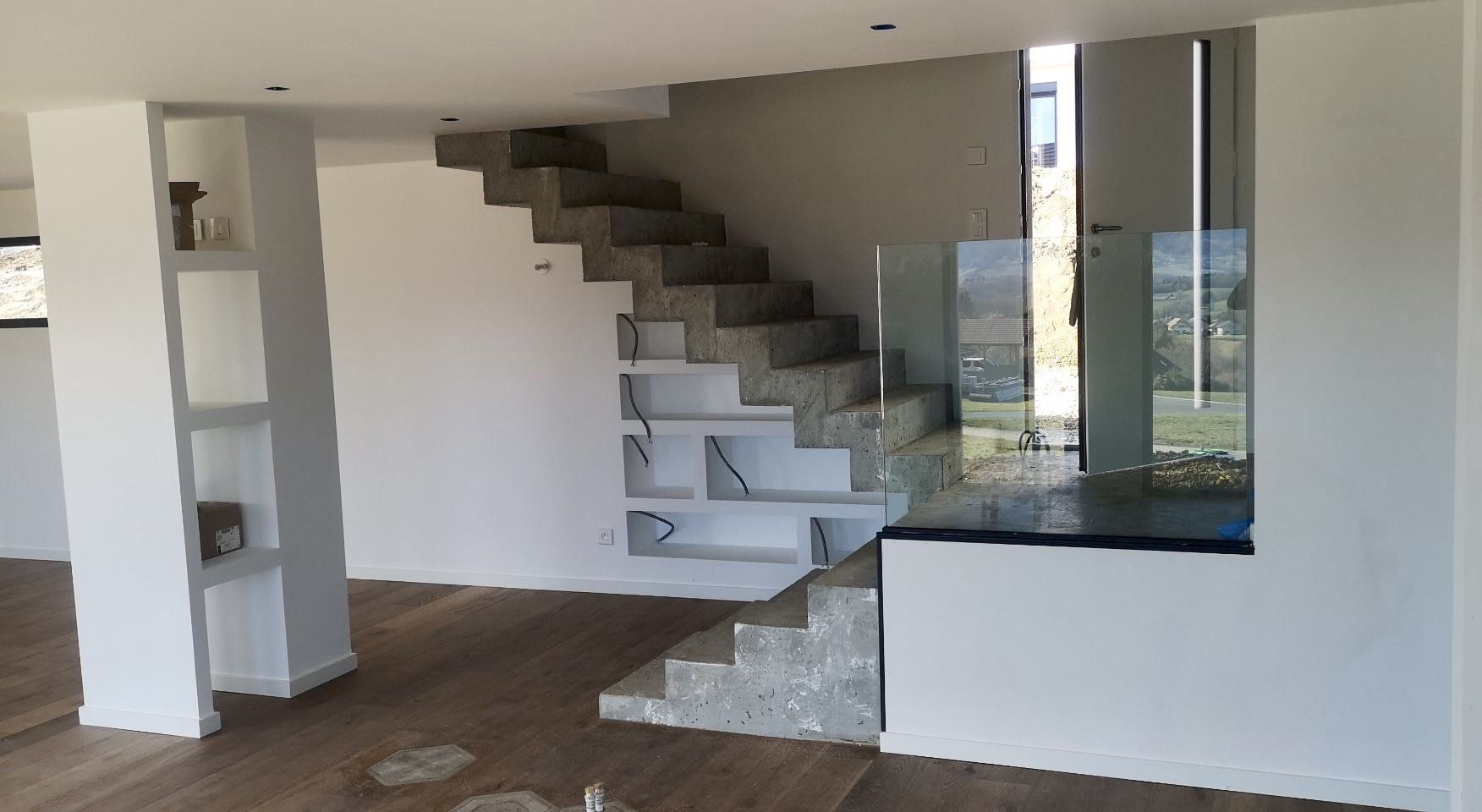 Rangement sous escalier