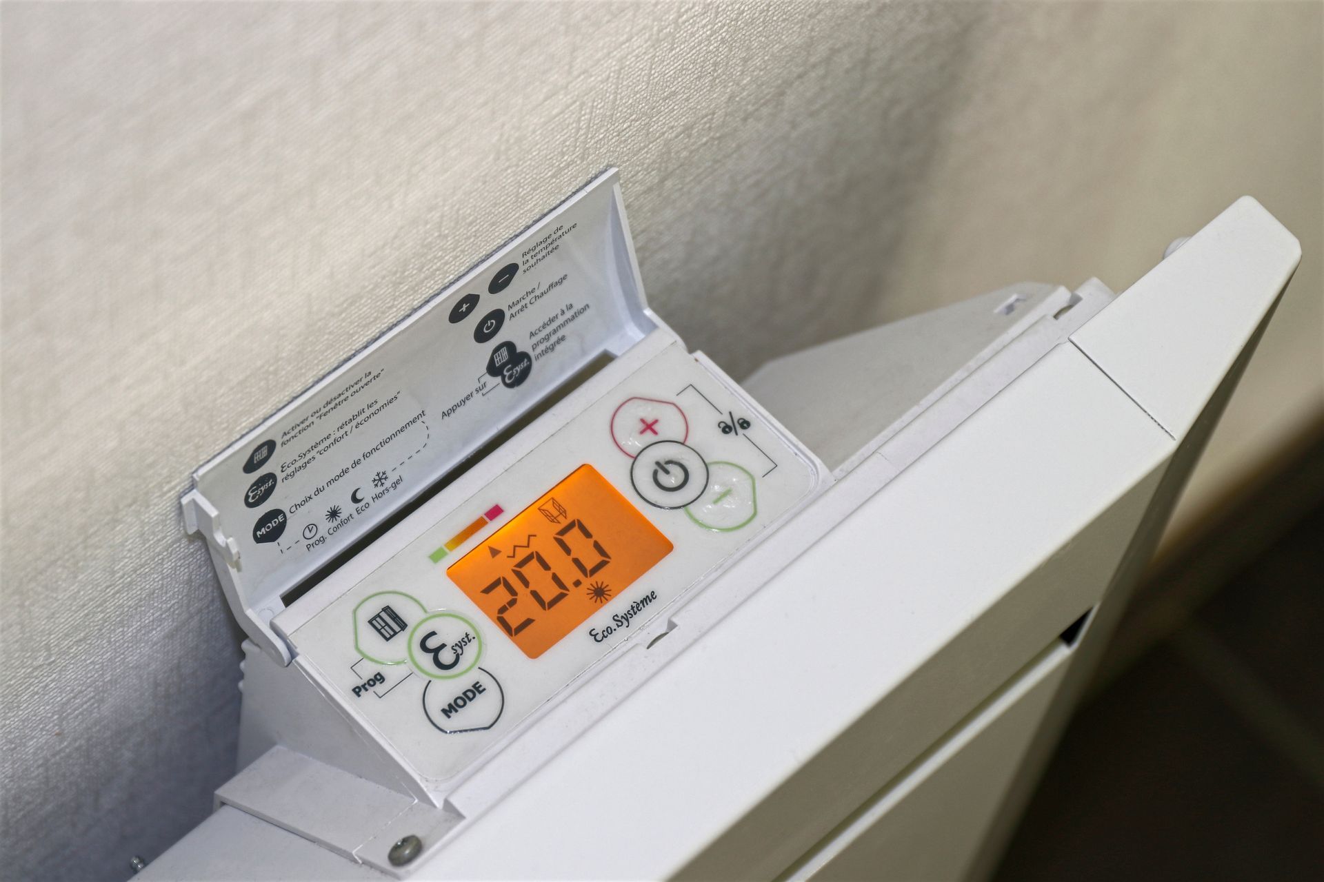 Un thermostat de radiateur.