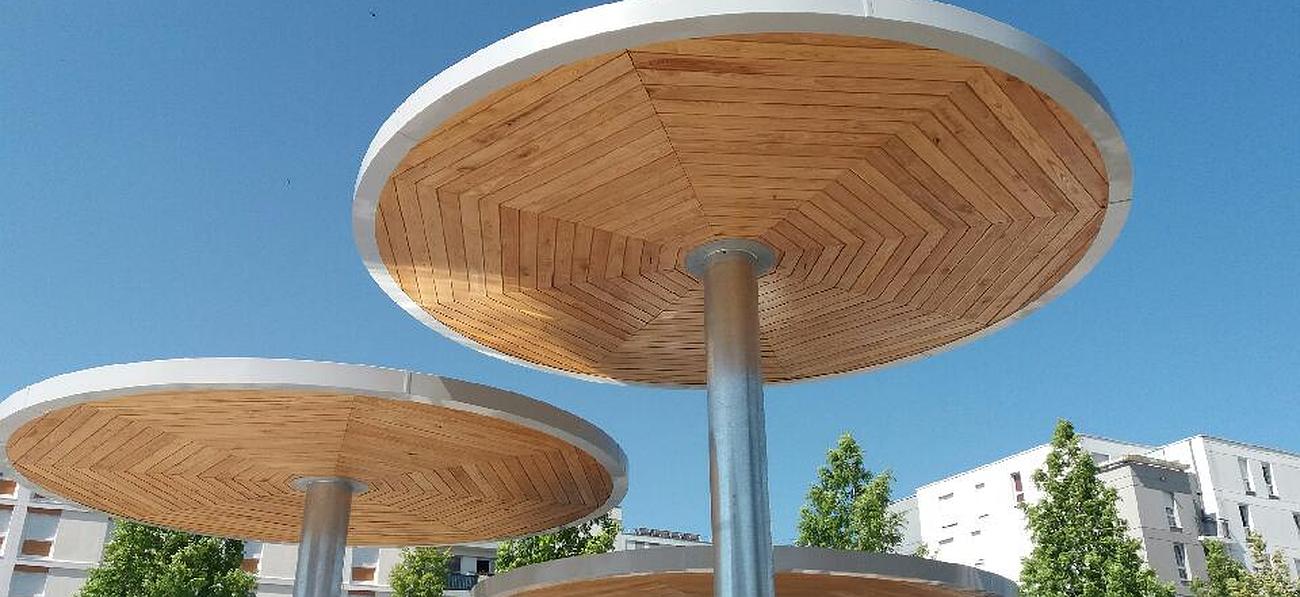 Parasol urbain en bois