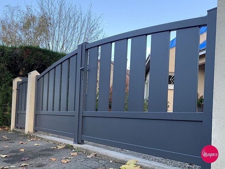 Portail et portillon gris anthracite