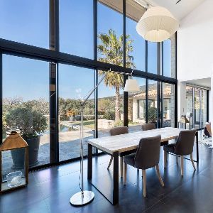 Grandes ouvertures : baies coulissantes