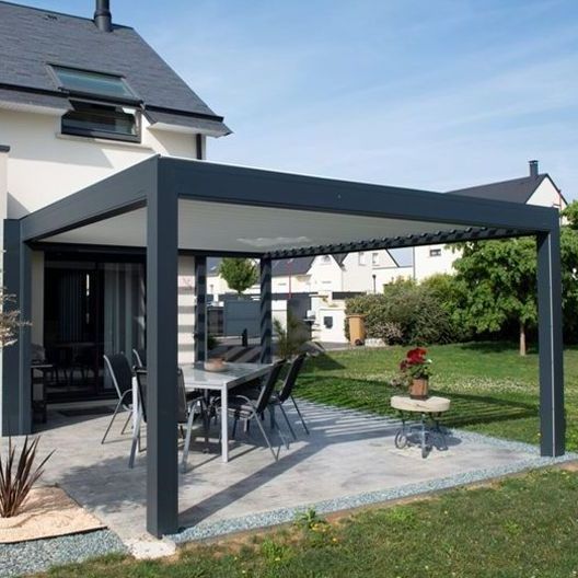 Pergola installation par l'entreprise d'Aluspace 2000