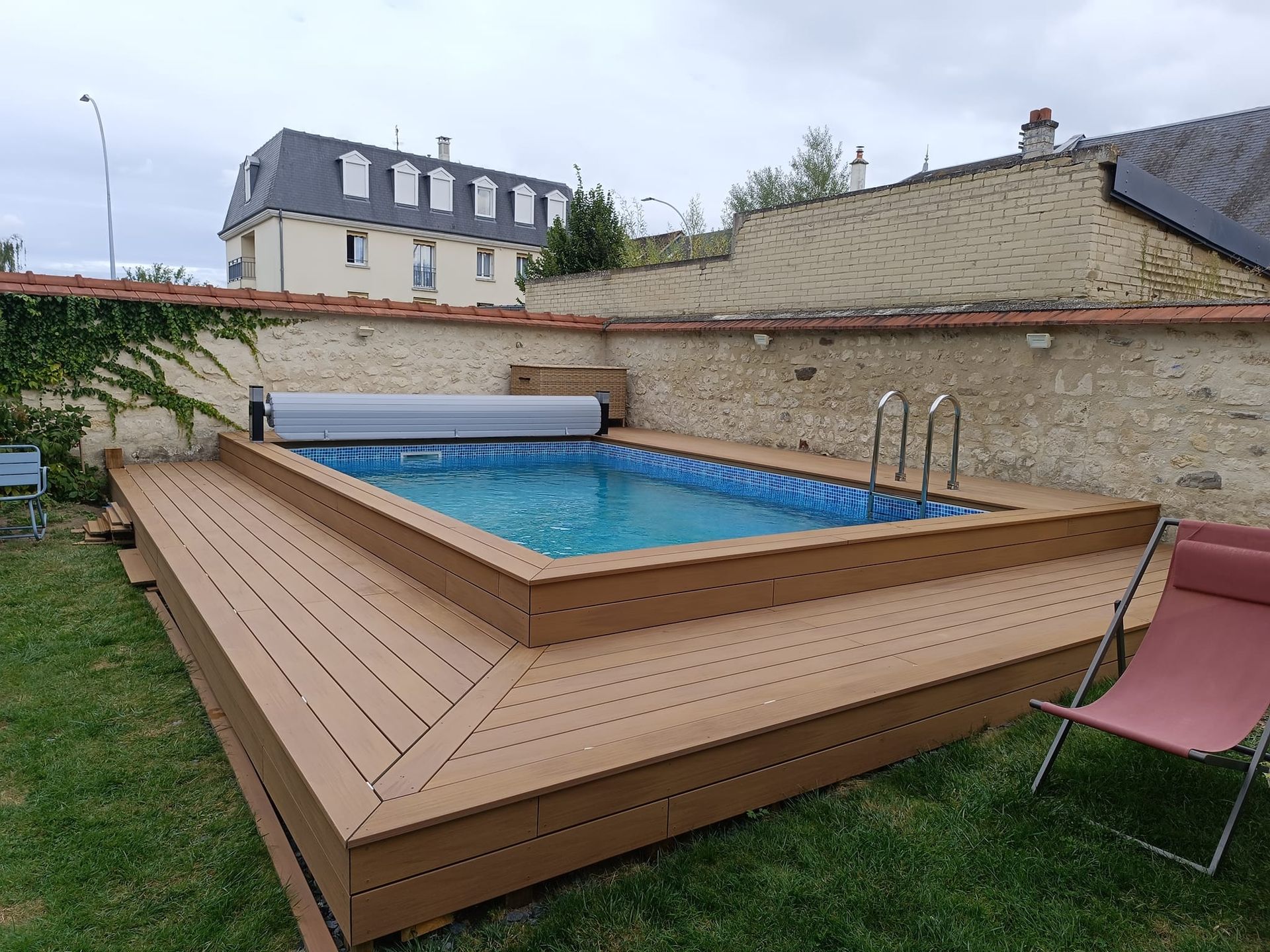 Vers la page Piscine.