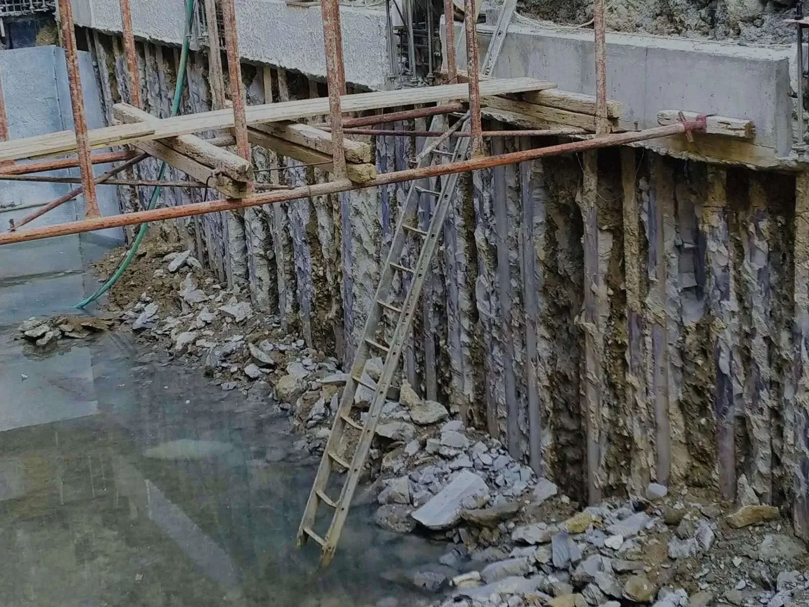 ΑΛΦΑ ΤΕΧΝΙΚΗ Ι.Κ.Ε.
Τεχνική - Κατασκευαστική εταιρεία