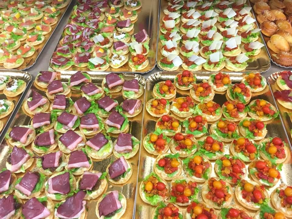 Plateaux de petits fours salés