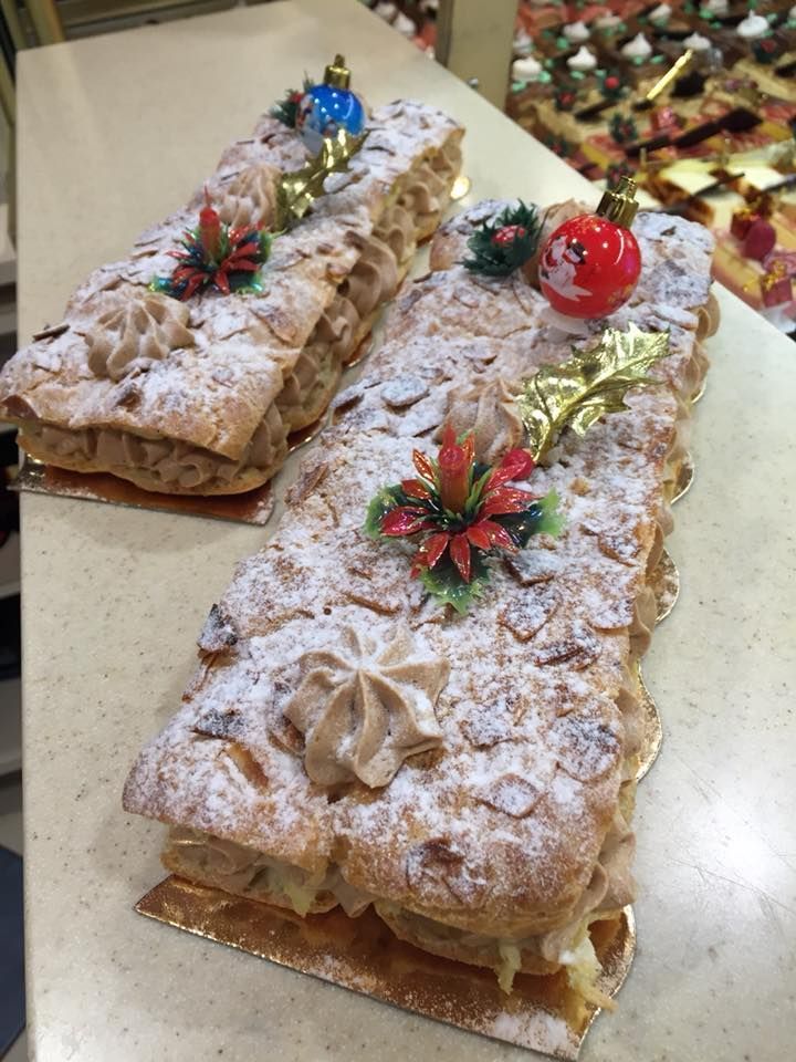 Gâteau avec sucre glace