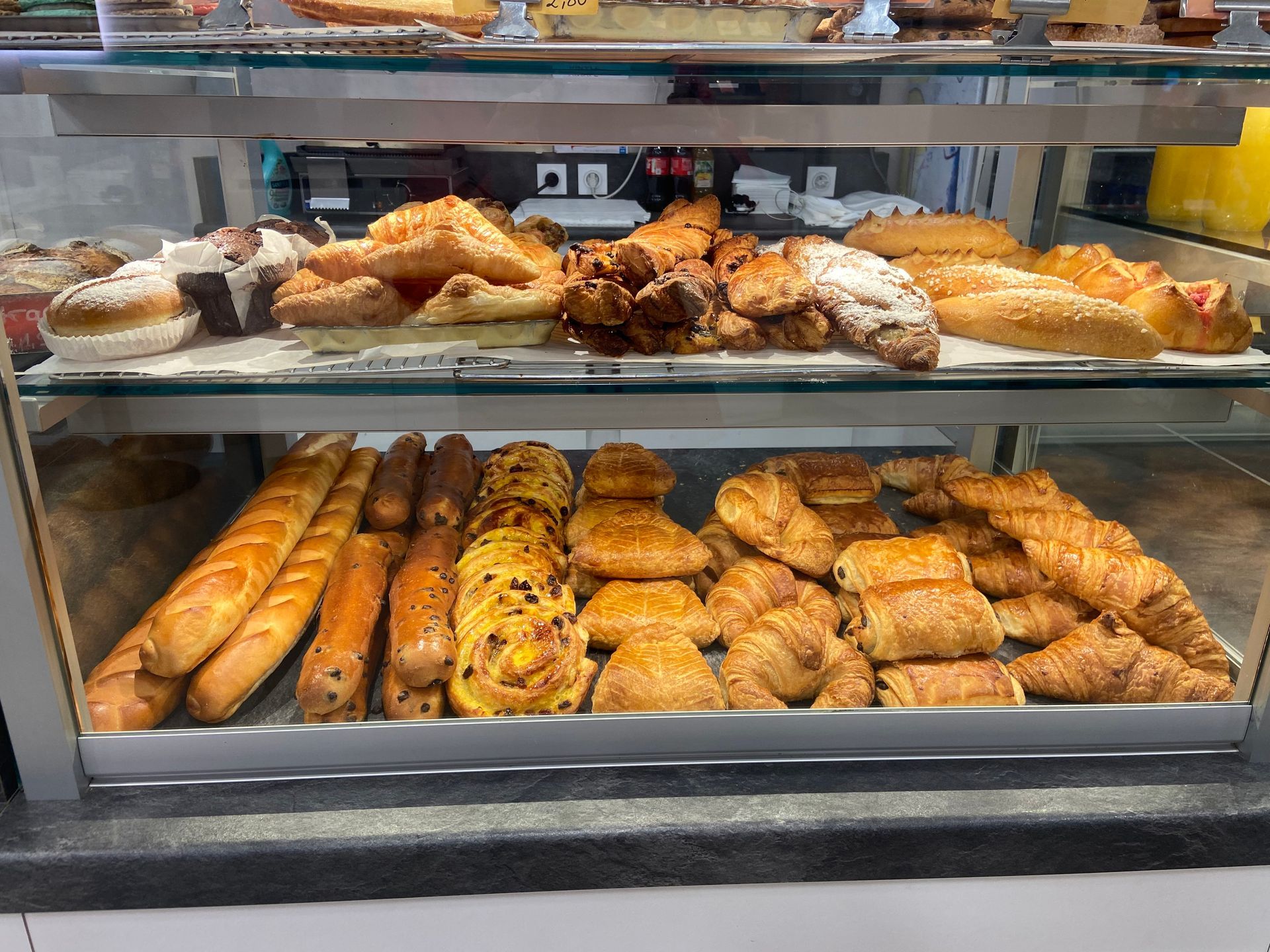 Vitrine et baguettes