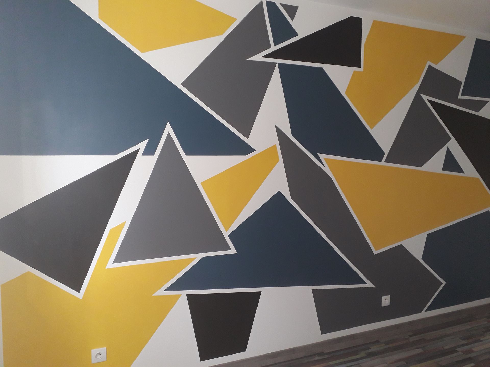 Peinture murale géométrique