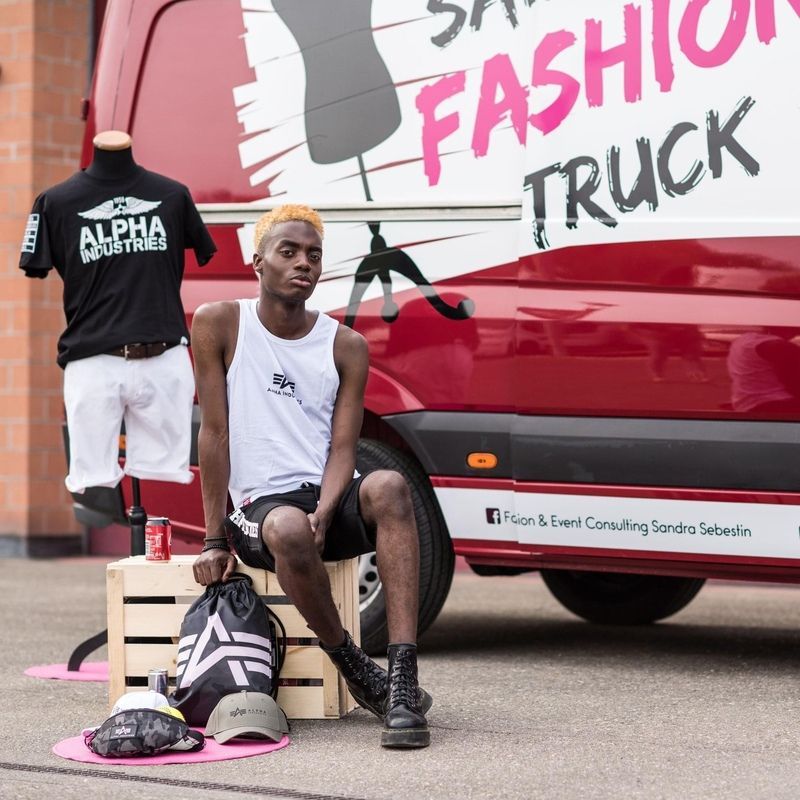 Sandras Fashion Truck
