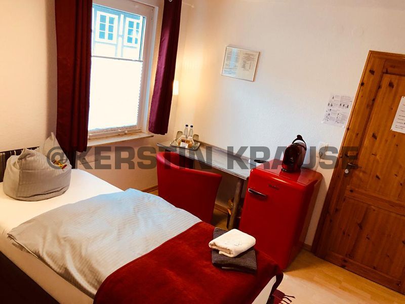 K. Krause Zimmervermietung Salzgitter Heerte - Schlafzimmer