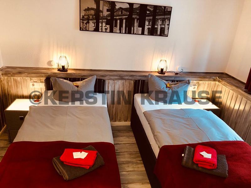 K. Krause Zimmervermietung Salzgitter Heerte - Schlafraum