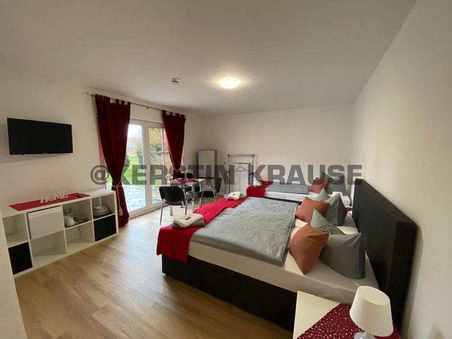 Außenansicht mit Pflanzen