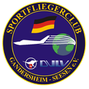 Vereinsemblem mit Flugzeugsilhouette, Deutschlandflagge, Weltkugel und „SPORTFLIEGERCLUB GANDERSHEIM – SEESEN eV“