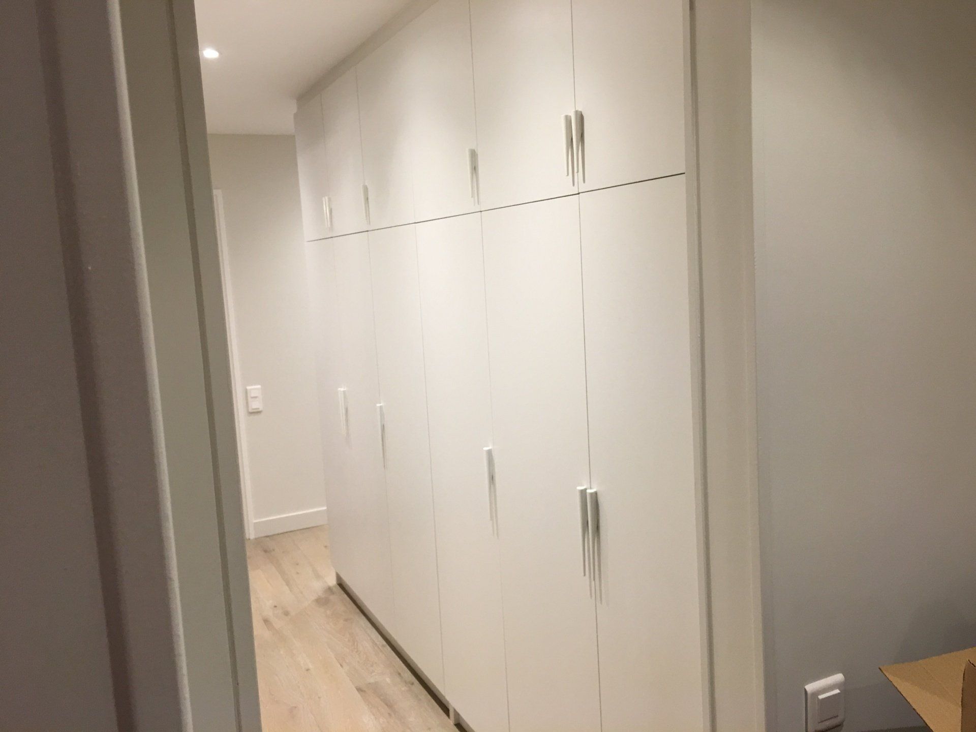 Dressing sur mesure dans une entrée