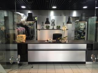 Agencement de comptoir en magasin