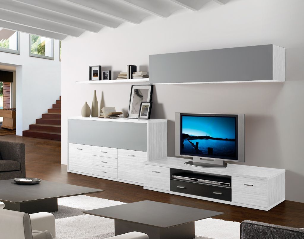 Moderna sala de estar con centro de entretenimiento, TV y decoración en blanco y gris.
