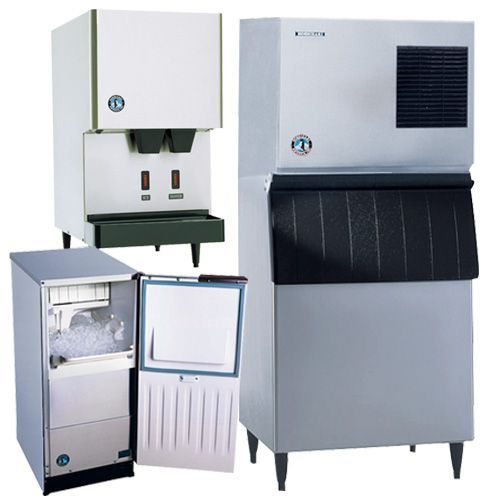 Se muestran tres tipos diferentes de máquinas de hielo sobre un fondo blanco.