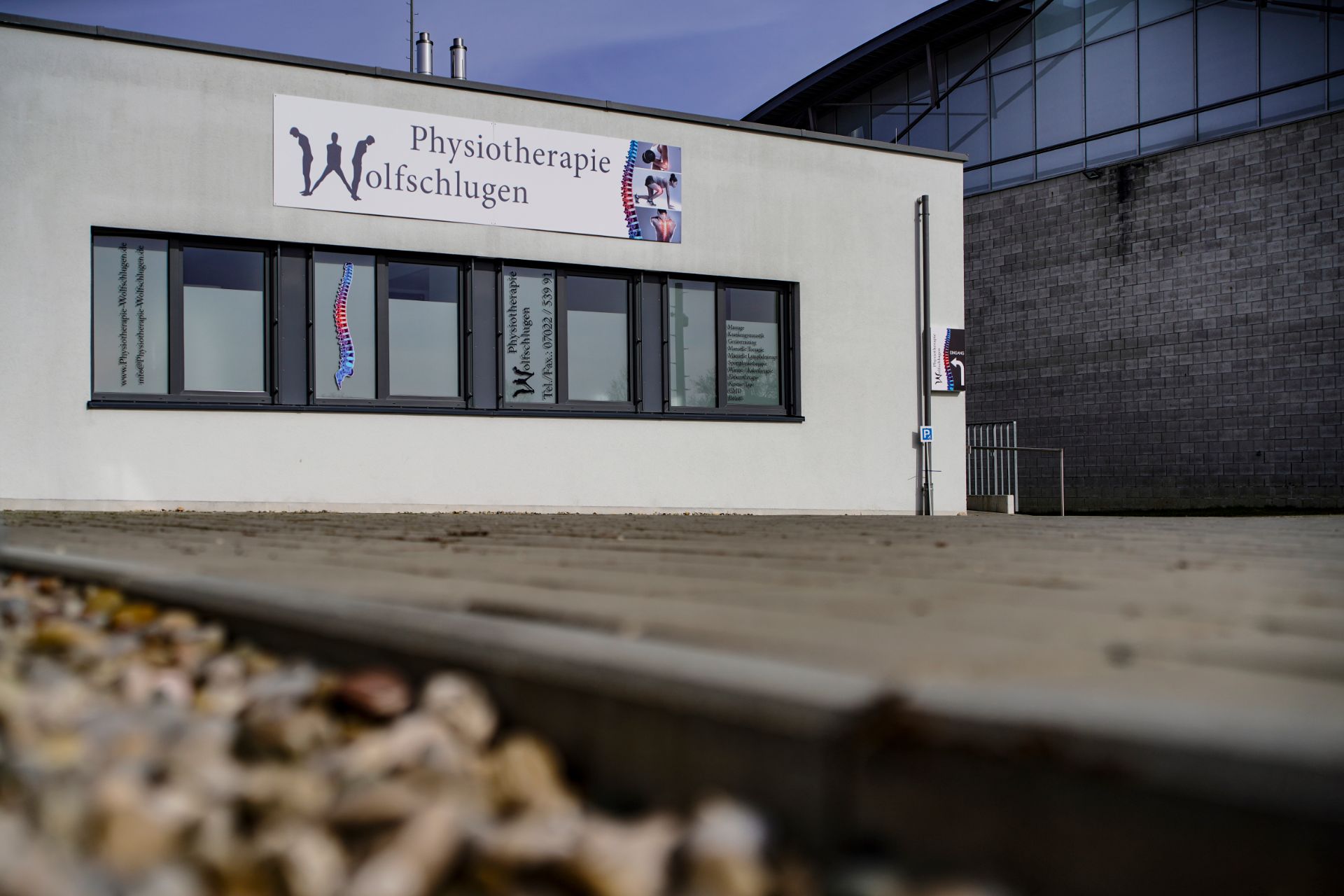 Das Gebäude der Physiotherapiepraxis Wolfschlugen