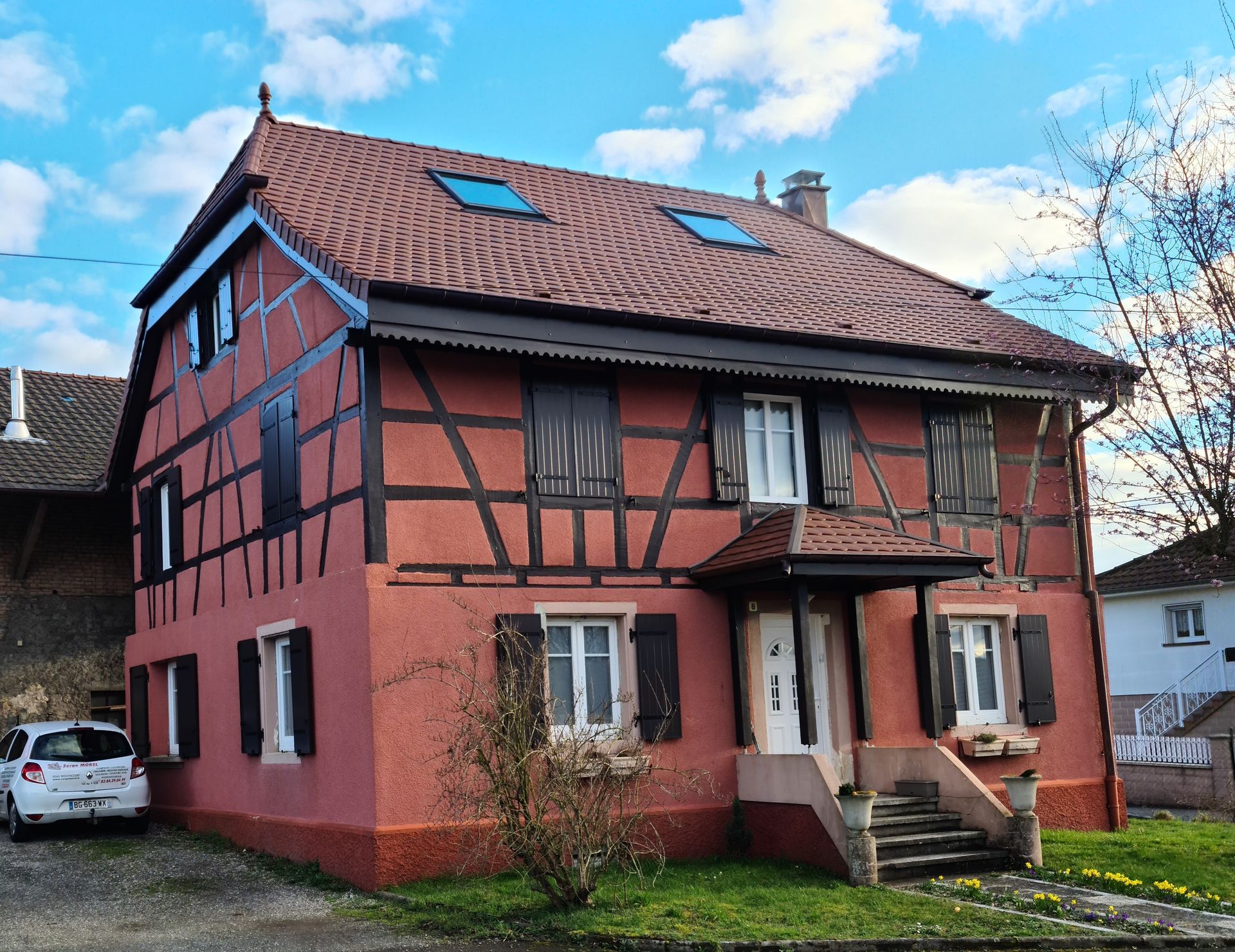 Grande maison avec bardage