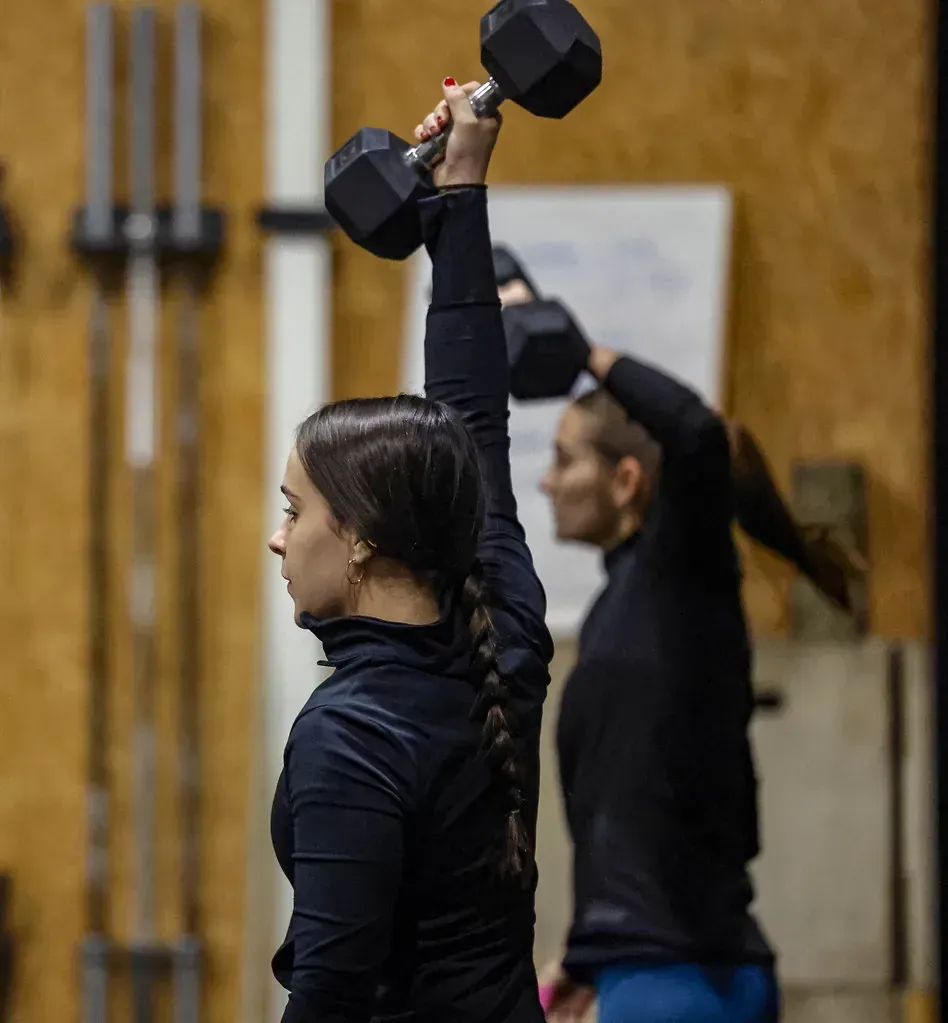 Rendimiento completo combinando fuerza y resistencia