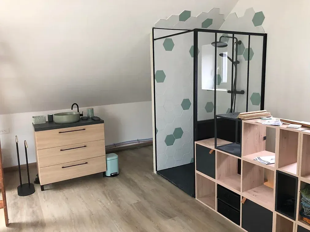 Salle de bains sous les combles terminée