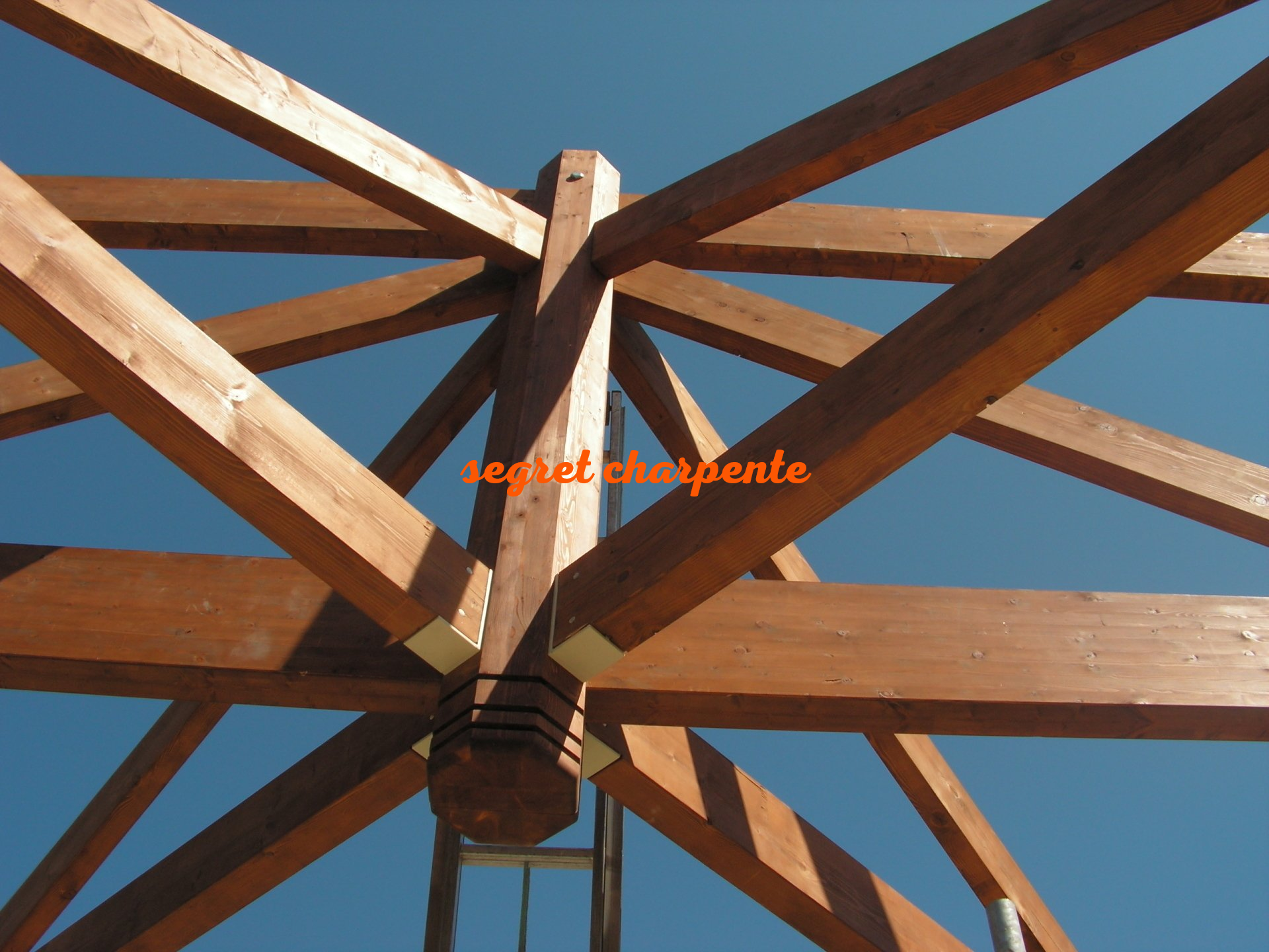 charpente contemporaine