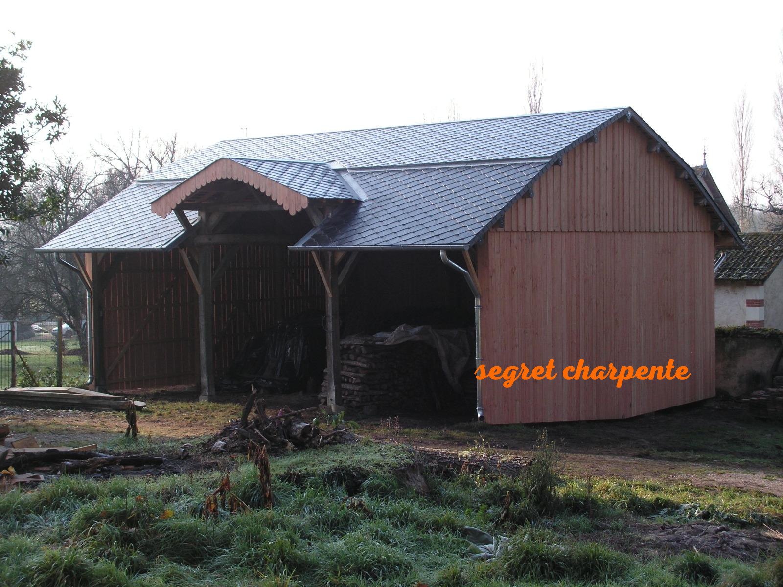 Réfection de hangar bois en Berry Dun le Poëlier